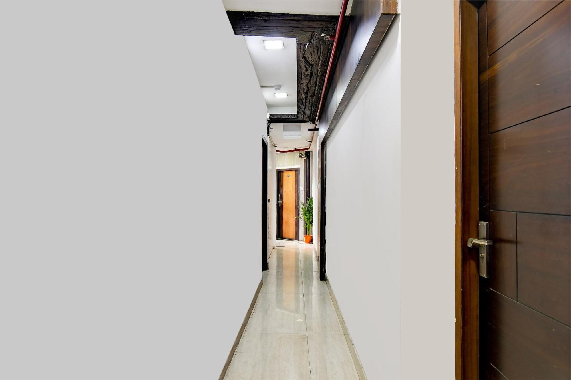 Hotel Q Inn Calcutta Buitenkant foto
