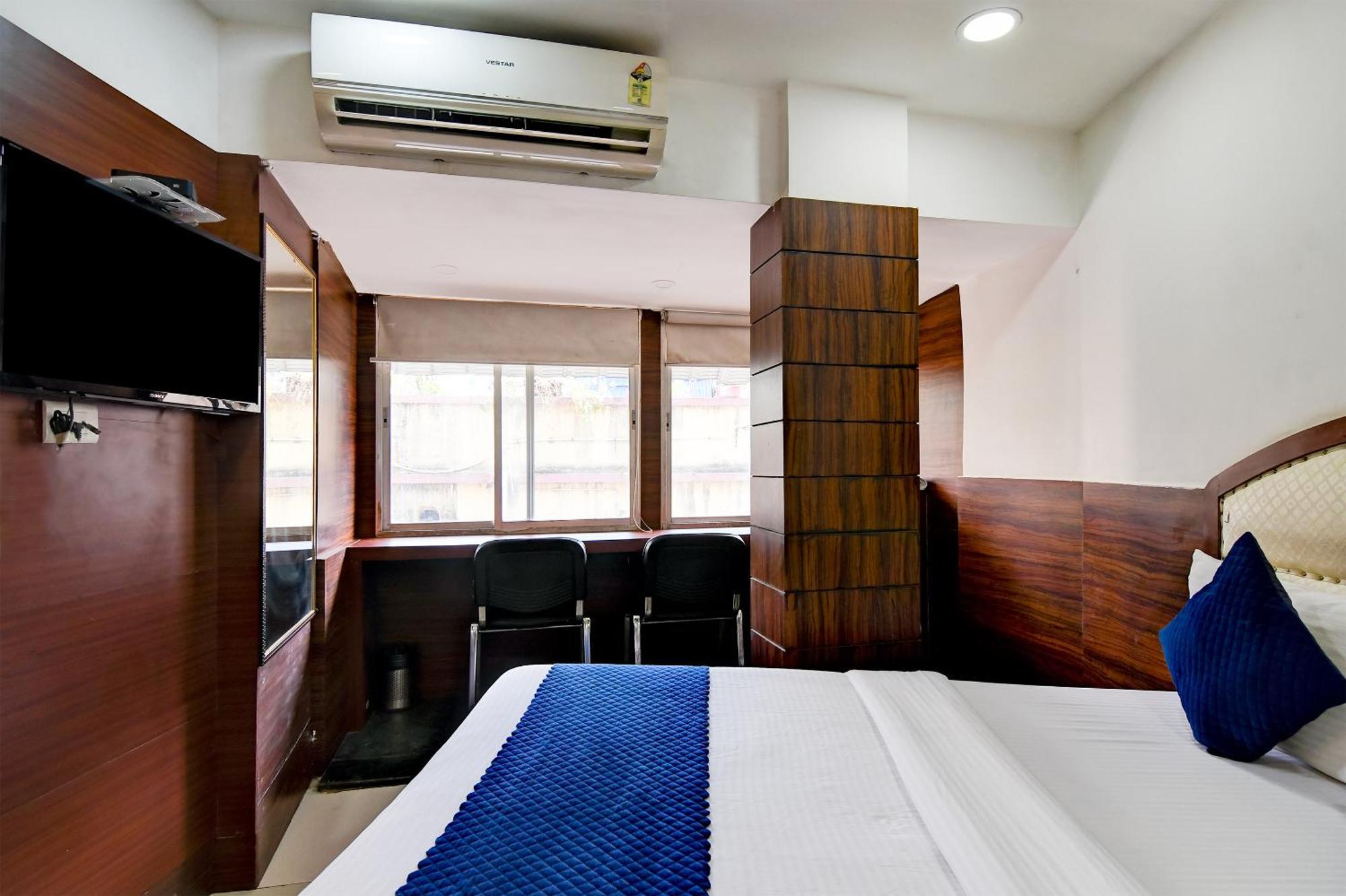 Hotel Q Inn Calcutta Buitenkant foto