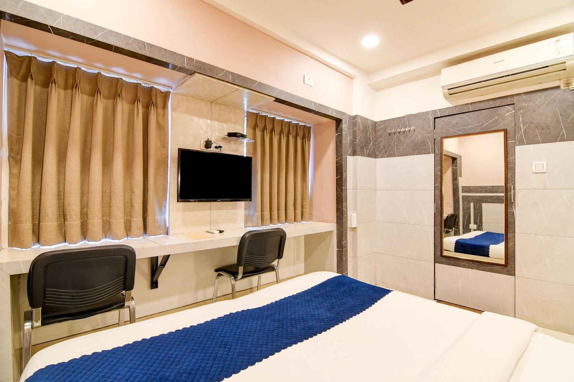 Hotel Q Inn Calcutta Buitenkant foto
