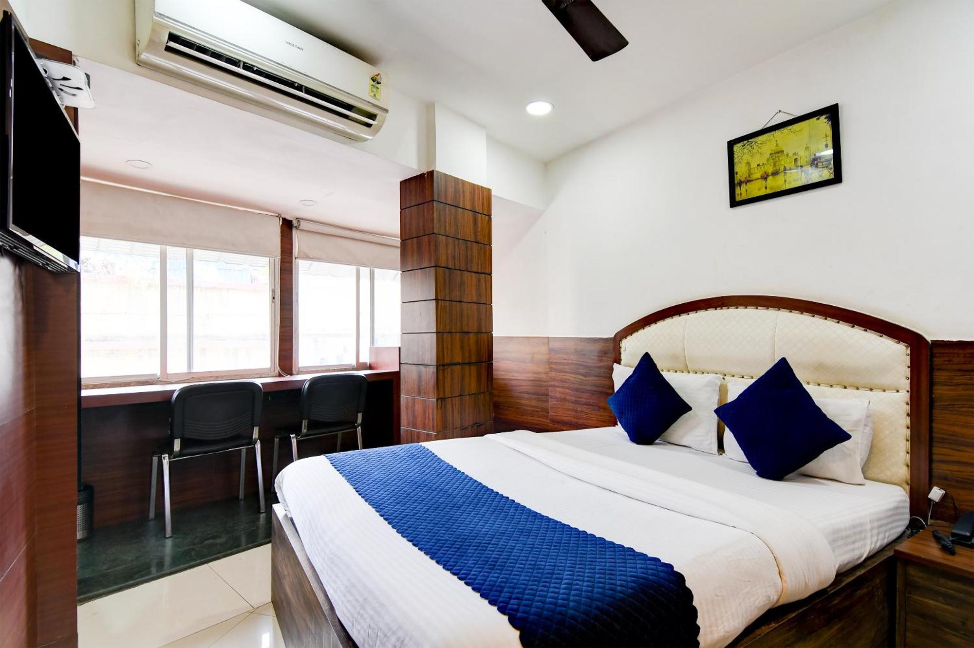 Hotel Q Inn Calcutta Buitenkant foto