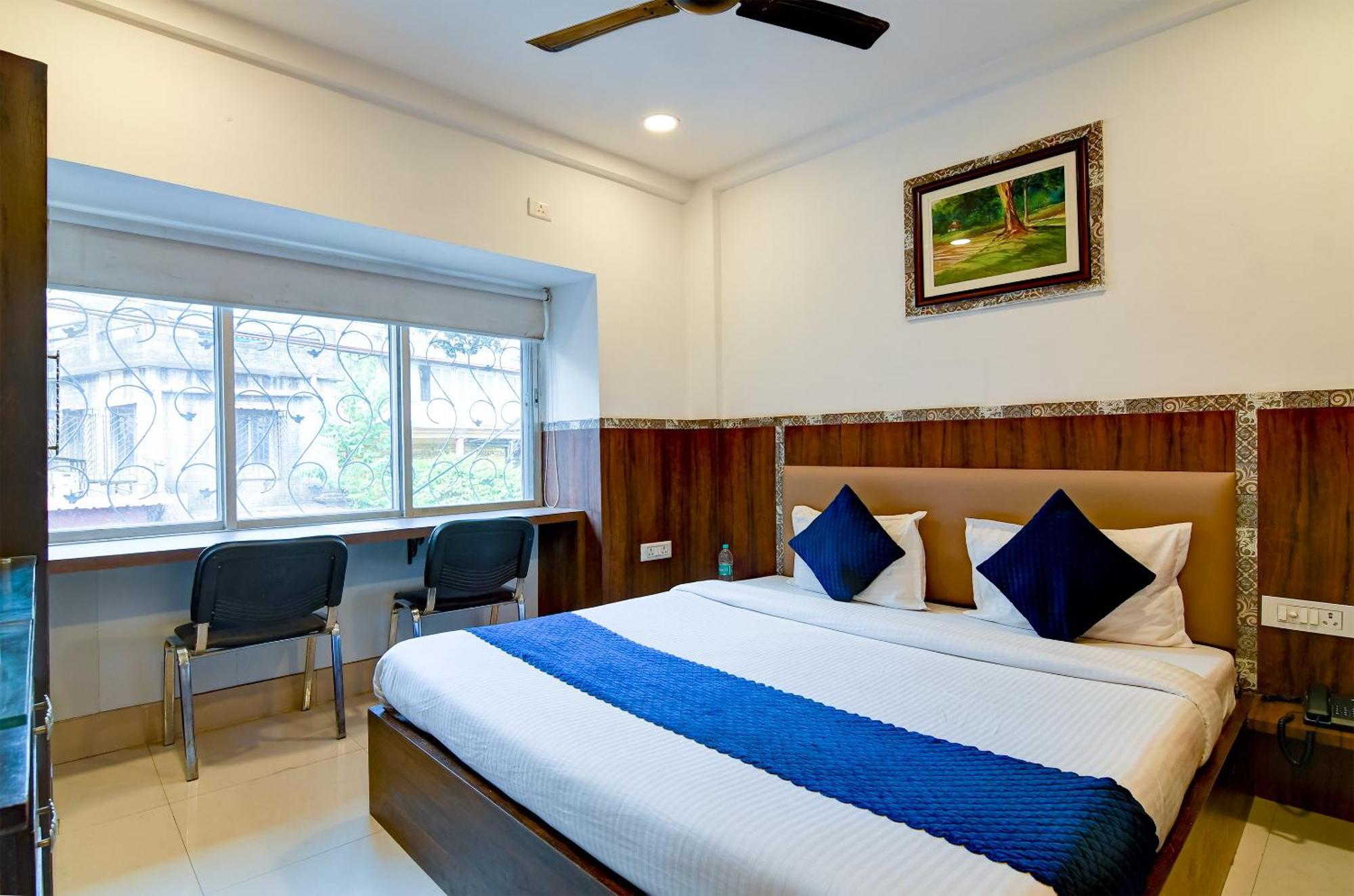 Hotel Q Inn Calcutta Buitenkant foto